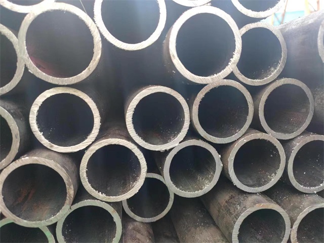 平凉10#结构用无缝钢管